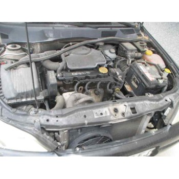 opel astra g berlina del año 2000