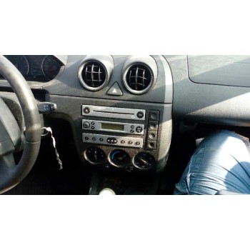 ford fiesta (cbk) del año 2004