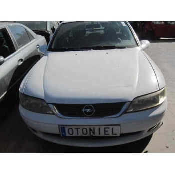 opel vectra b berlina del año 2001