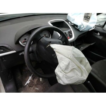 peugeot 207 del año 2010