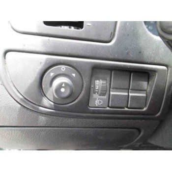 citroën xsara berlina del año 2001