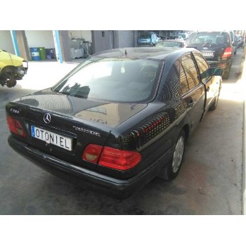 mercedes-benz clase e (w210) berlina diesel del año 2002