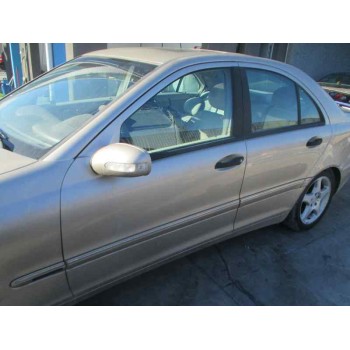 mercedes-benz clase c (w203) berlina del año 2002