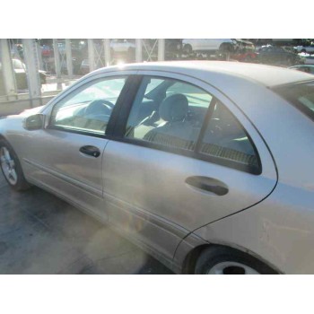 mercedes-benz clase c (w203) berlina del año 2002