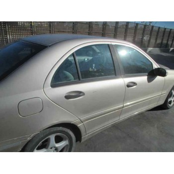 mercedes-benz clase c (w203) berlina del año 2002