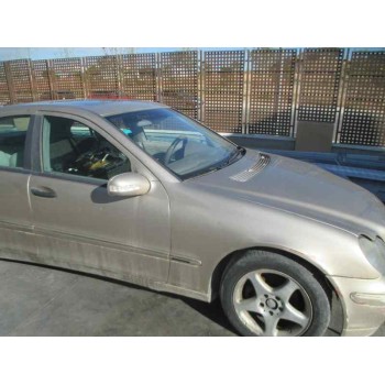 mercedes-benz clase c (w203) berlina del año 2002
