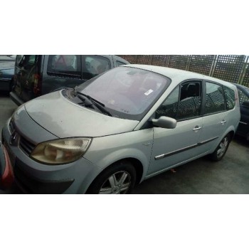 renault grand scenic del año 2004