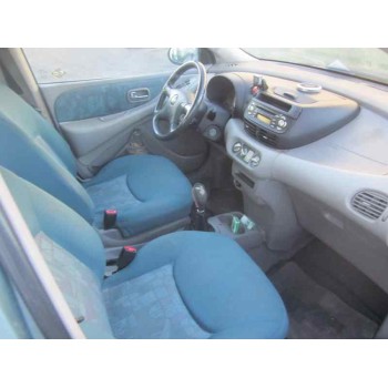 nissan almera tino (v10m) del año 2000