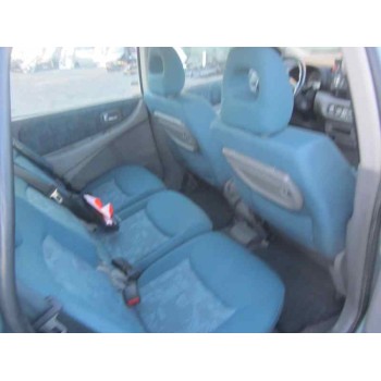 nissan almera tino (v10m) del año 2000