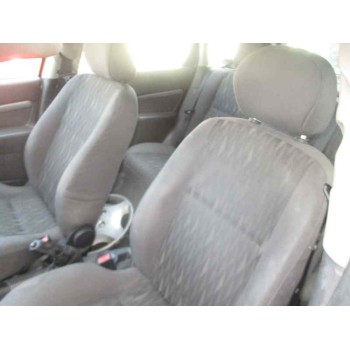 ford focus berlina (cak) del año 2003