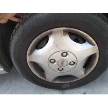 ford focus berlina (cak) del año 2003