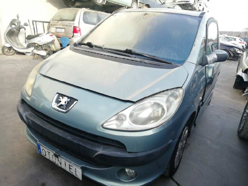 PEUGEOT 1007