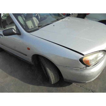 nissan primera berlina (p11) del año 2000