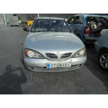 nissan primera berlina (p11) del año 2000