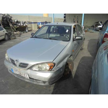 nissan primera berlina (p11) del año 2000
