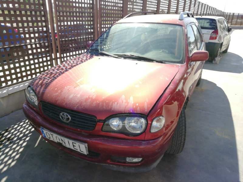 toyota corolla familiar (e11) del año 2000