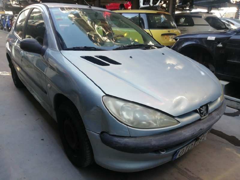 PEUGEOT 206 BERLINA
