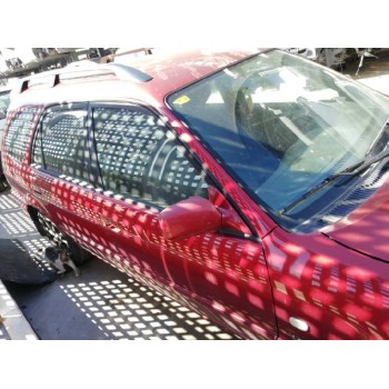 toyota corolla familiar (e11) del año 2000