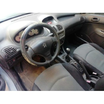 peugeot 206 berlina del año 2004