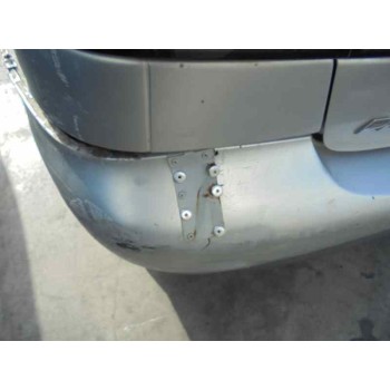 nissan primera berlina (p11) del año 2000