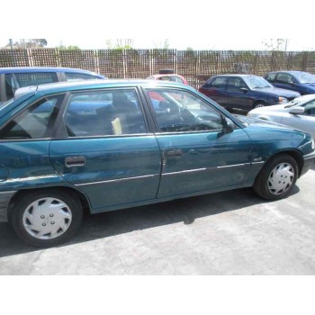 opel astra f berlina del año 1995