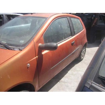 fiat punto berlina (188) del año 2000