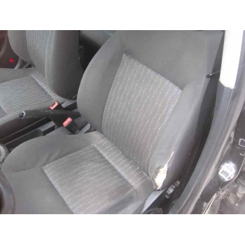 seat ibiza (6l1) del año 2004
