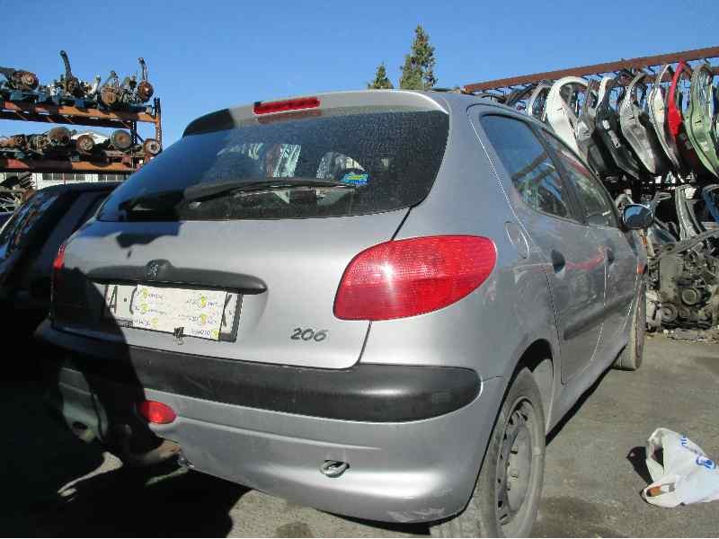 peugeot 206 berlina del año 1999