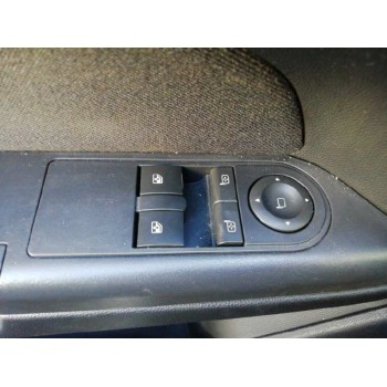 opel astra gtc del año 2011