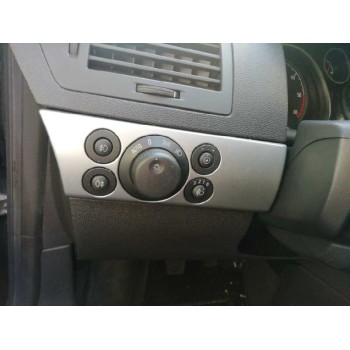 opel astra gtc del año 2011