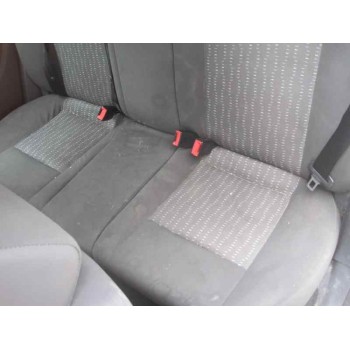 seat ibiza (6l1) del año 2004