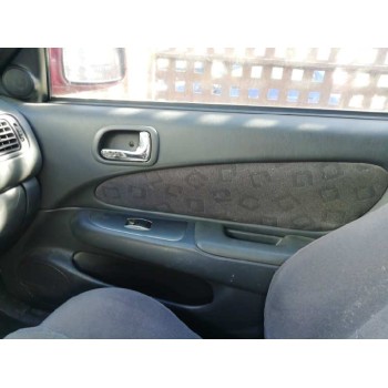 toyota corolla familiar (e11) del año 2000