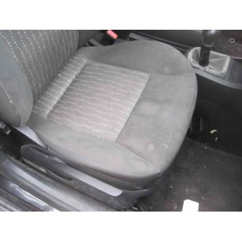seat ibiza (6l1) del año 2004