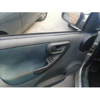 opel corsa c del año 2002