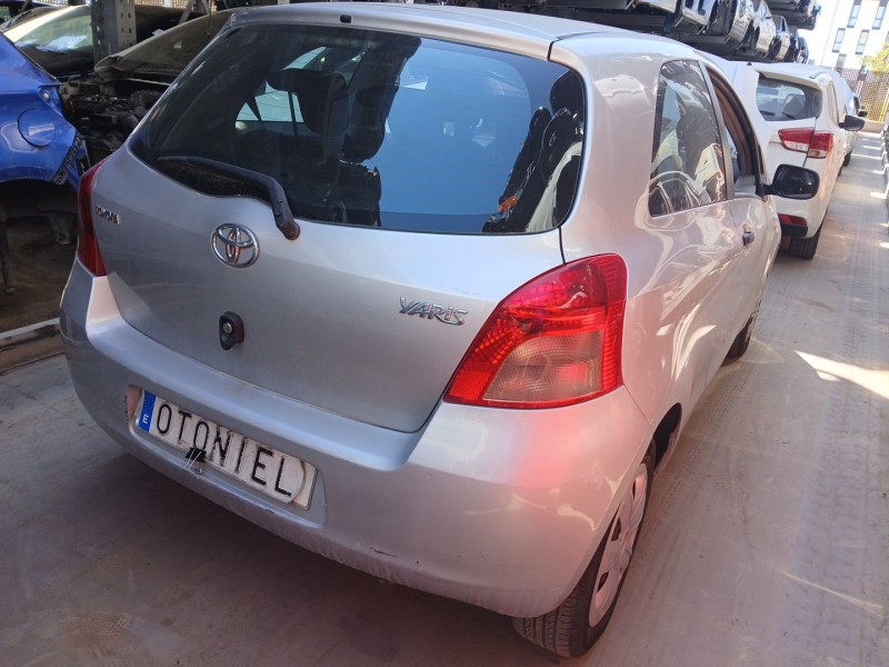 TOYOTA YARIS (_P9_)