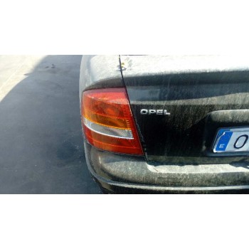 opel astra g berlina del año 2001
