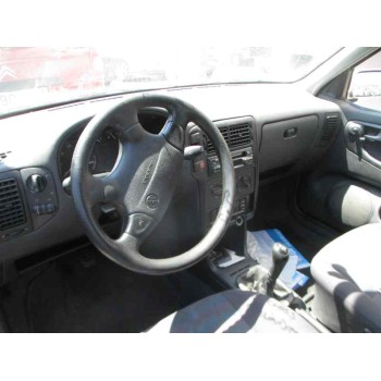 volkswagen polo berlina (6n1) del año 1999