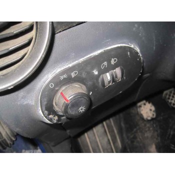 seat ibiza (6l1) del año 2002