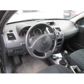 renault megane ii classic berlina del año 2004