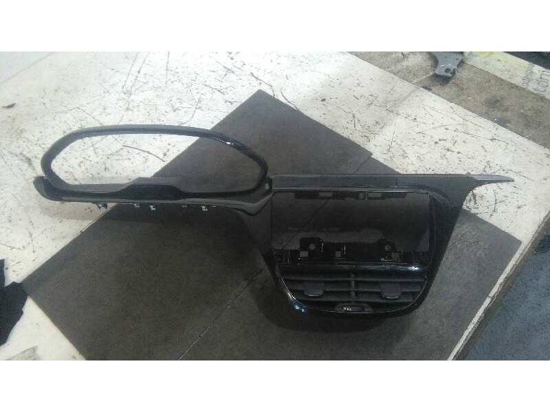 Recambio de aireador para peugeot 208 active referencia OEM IAM 9673830077 CENTRAL 