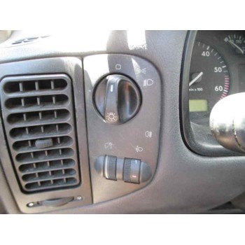 volkswagen polo berlina (6n1) del año 1999