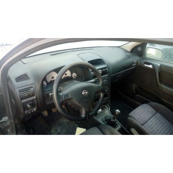 opel astra g berlina del año 2001