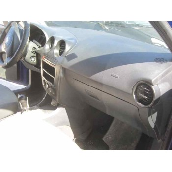 seat ibiza (6l1) del año 2002