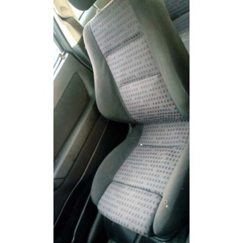 opel astra g berlina del año 2001