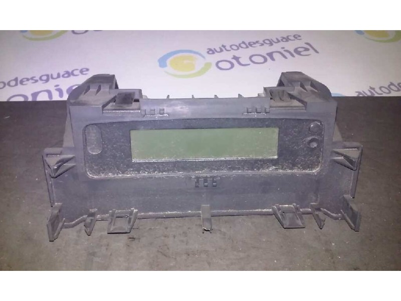 Recambio de pantalla multifuncion para renault megane ii familiar dynamique confort referencia OEM IAM 8200290542  