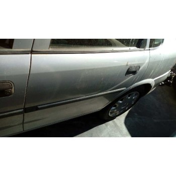 opel vectra b berlina del año 1999