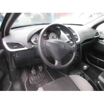 peugeot 207 del año 2006