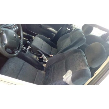 opel vectra b berlina del año 1999