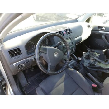 volkswagen golf v berlina (1k1) del año 2004