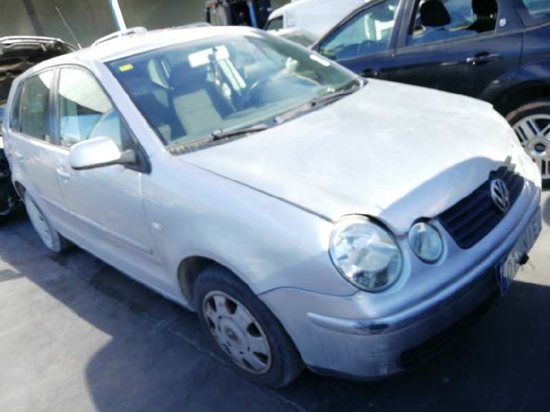 VOLKSWAGEN POLO (9N1)